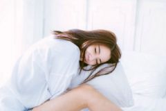 經(jīng)期血塊大且多正常嗎？經(jīng)期血塊大且多是什么原因？[圖]