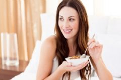 夏季便秘的飲食誤區(qū)有哪些？夏季便秘飲食要注意些什么？[圖]