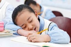 兒童睡眠不足的危害有哪些？兒童該怎樣保證健康的睡眠？[圖]