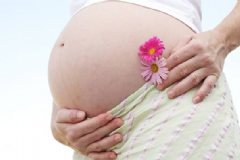 女性哺乳期如何去除妊娠紋？哺乳期去除妊娠紋的方法有哪些？[圖]