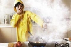 孕婦可以進(jìn)廚房做菜嗎？油煙對孕婦有傷害嗎？[圖]