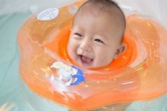 寶寶游泳耳朵會進水嗎？怎么預防寶寶游泳耳朵進水？[圖]