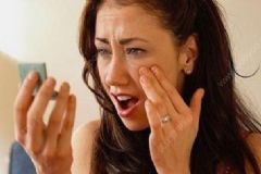 女性內分泌失調有哪些表現(xiàn)？女性內分泌失調怎么用藥膳調理？[圖]