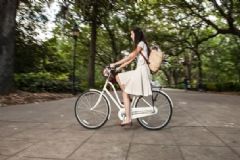 穿裙子可以騎自行車嗎？穿裙子能騎電動車嗎？[圖]