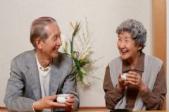 哪些性格的老人更長壽？老年人養(yǎng)生要怎樣保持樂觀？[圖]
