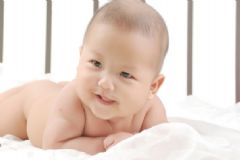 新生寶寶便秘怎么辦？嬰兒便秘是什么原因?qū)е碌?？[圖]