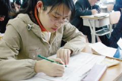 女生高考的時(shí)候來(lái)大姨媽怎么辦？月經(jīng)會(huì)影響智力發(fā)揮嗎？[圖]