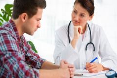 男性也可能患上乳腺癌嗎？男人患乳腺癌會有什么癥狀？[圖]