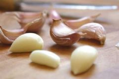 大蒜對男性有什么好處？男人吃大蒜的益處有哪些？[圖]