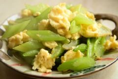 治療頭痛的藥膳有哪些？有哪些治療頭痛的食療方法？[圖]
