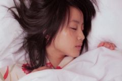 睡姿跟腿型有關(guān)系嗎？腿型跟哪些因素有關(guān)？[圖]