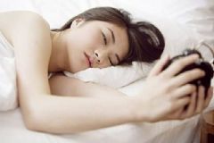 失眠對女性都有什么樣的危害？女性失眠可以按摩哪些穴位？[圖]