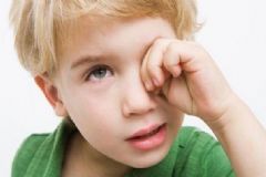 眼睛干澀流眼淚是怎么回事？哪些疾病會導(dǎo)致眼睛干澀流淚？[圖]