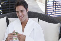 男性保健應培養(yǎng)哪些好習慣？什么時間喝水是最好的？[圖]