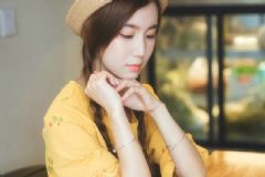 臉上長有白頭粉刺怎么樣去除？粉刺用食鹽水清洗有幫助嗎？[圖]