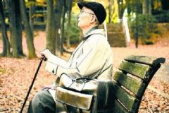 老年抑郁癥有哪些特點(diǎn)？怎樣能夠遠(yuǎn)離老年抑郁癥呢？[圖]