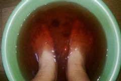 用生姜水泡腳的好處？怎樣用生姜水泡腳效果最好？[圖]