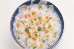 嬰兒如何添加輔食？寶寶輔食添加要遵循什么原則？[圖]