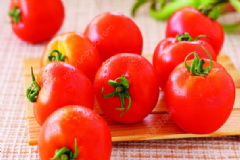 吃哪些食物可以預(yù)防前列腺癌？患前列腺癌該如何治療？[圖]