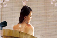 中醫(yī)藥浴應(yīng)該怎么做？藥浴養(yǎng)生有哪些需要注意的地方？[圖]