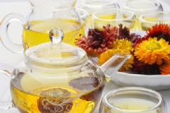 夏天喝菊花茶有哪些原則和禁忌？菊花茶可以和什么花茶搭配？[圖]