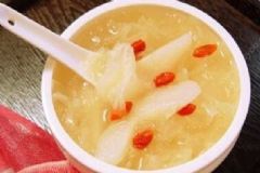 防霾護(hù)肺應(yīng)該多吃哪些白色食品？防霾護(hù)肺喝什么湯好？[圖]
