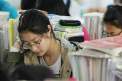 高考前失眠了怎么辦？高考前如何運(yùn)放失眠？[圖]