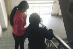 女孩照顧腦癱室友近兩年，腦癱能被治好嗎？[多圖]