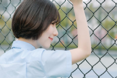 大一女生暗戀老師怎么辦？大一女生暗戀自己的老師怎么辦？[圖]