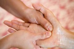 女性如何按摩預(yù)防衰老？女性常搓哪些部位預(yù)防衰老？[圖]
