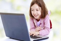 孩子玩電腦多久合適？如何控制孩子玩電腦？[圖]