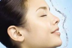 保濕水和保濕乳的區(qū)別？保濕乳和保濕水的區(qū)別？[圖]