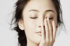 臉紅起皮怎么回事？臉紅脫皮是因為什么？[圖]