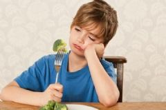 孩子挑食家長要怎么做？孩子挑食的解決方法有哪些？[圖]