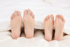 腳脫皮是什么原因？腳脫皮的保養(yǎng)方法[圖]