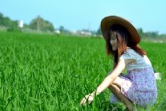 女性月經(jīng)出現(xiàn)血塊怎么回事？女性月經(jīng)出現(xiàn)血塊怎么緩解？[圖]
