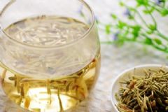 金銀花泡水洗臉有什么功效？金銀花泡水洗臉能祛痘嗎？[圖]