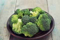 吃什么容易誘發(fā)胃病？哪些食物會容易導(dǎo)致胃病？[圖]
