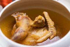 春季喝什么湯能夠預(yù)防感冒？哪些食物可以預(yù)防感冒？[圖]