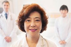 牙齒冷光美白要多少錢？牙齒冷光美白能保持多久？[多圖]