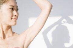胳膊上有雀斑怎么辦？胳膊上有雀斑什么癥狀？[多圖]
