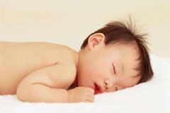 寶寶睡覺用什么姿勢好？寶寶趴著睡有哪些好處？[圖]