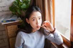 女性經(jīng)期可以穿塑身衣嗎？經(jīng)期穿緊身衣有什么危害？[圖]