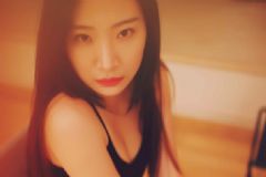 19歲女胸部的白色東西是什么？19歲乳頭有白色分泌物正常嗎？[多圖]