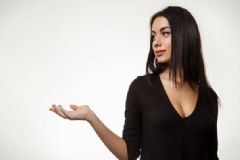 女性穿太少會(huì)引起性騷擾嗎？性騷擾和女性穿著有關(guān)嗎？[圖]