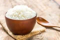 長期失眠會(huì)有哪些危害？吃什么食物可以治療失眠？[圖]
