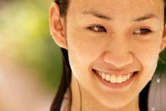 我的鼻子老愛出汗是怎么回事？女人出汗多是什么原因？[圖]