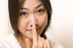 鼻子下面發(fā)紅的原因及對策？鼻子下面紅紅的是什么原因？[圖]