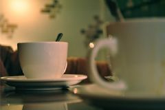 哪些人不宜喝蜂蜜？蜂蜜不宜和哪些食物一起吃？[圖]