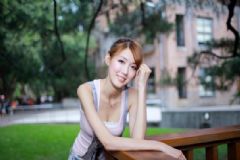 腋下出汗是什么原因？腋下出汗有狐臭怎么治療？[圖]